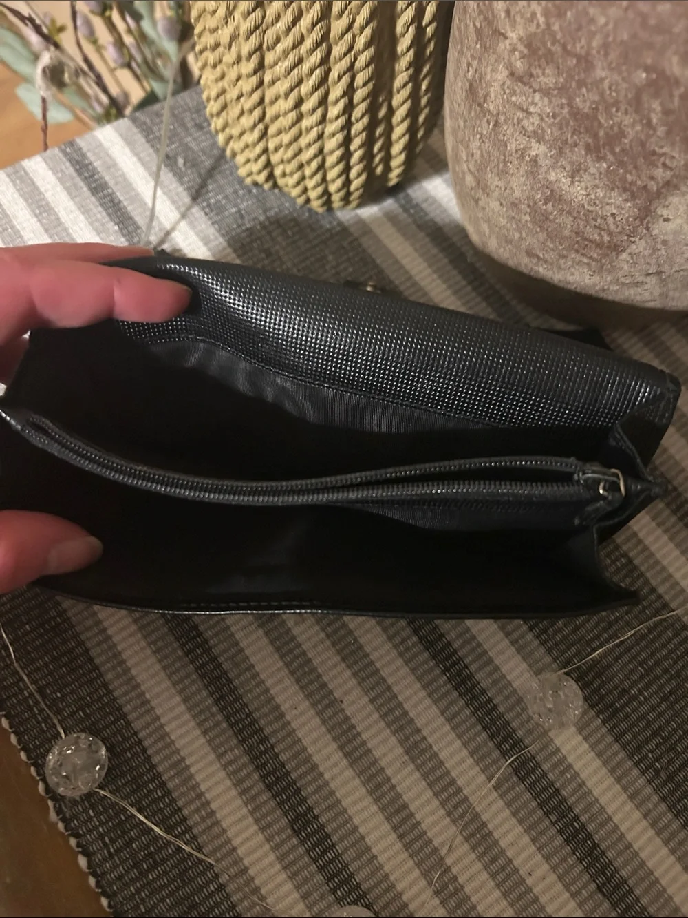 Gucci Black Textured Leather Continental Wallet with Silver-Tone Hardware - Picture 7 of 8